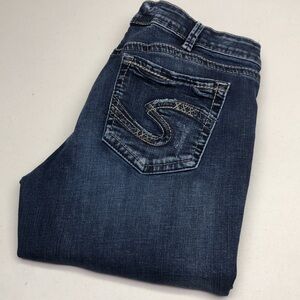 SILVER SUKI SLIM BOOTCUT JEANS 32x33 ⭐️